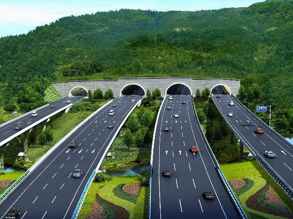 高(gāo)速公路上監控系統的(de)改造升級方案